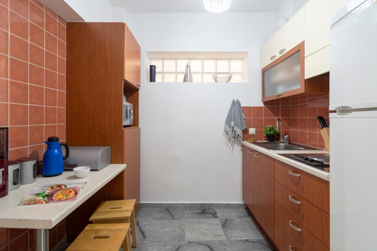 Central 3Bd Apt. Near Acropolis Athens Exterior photo
